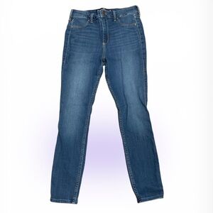 Hollister Jeans size 7